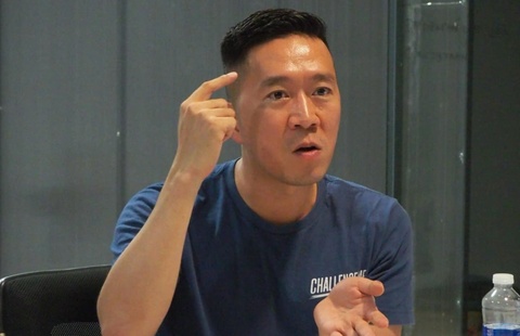 Vi sao Hoang Nam voi va thua nhan 'cu nga dau' hinh anh