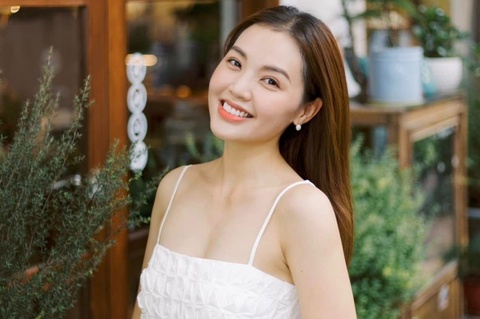 Linh Phi sau 10 nam cuoi 'dien vien nghin ty' Quang Tuan hinh anh