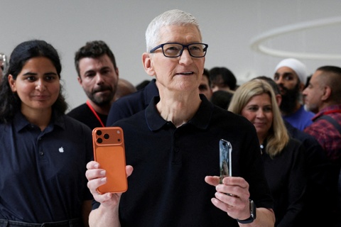 7 gio lam viec cua Tim Cook bang 1 nam thu nhap cua nguoi My hinh anh