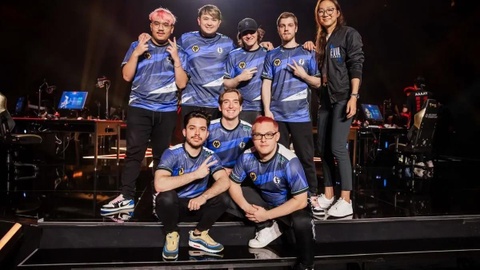 Đế chế eSports 27 tuổi phá sản