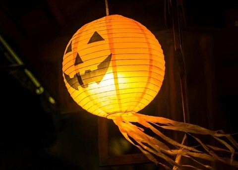 1001 chieu ‘bien hinh’ Halloween thu vi nho Gemini tren Galaxy A56 hinh anh