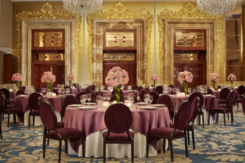 Khong gian to chuc su kien chuan quoc te tai The Reverie Saigon hinh anh