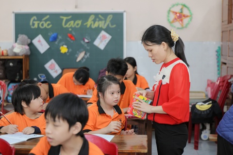 110 tam hon tre tho va nhung uoc mo nho tren to giay nho hinh anh