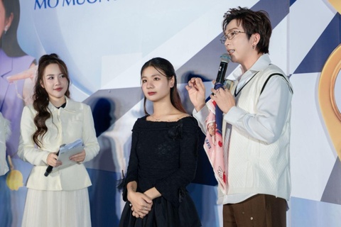 Hon 8.000 sinh vien dong hanh PNJ Uni Tour 2025 nang tam phong cach hinh anh