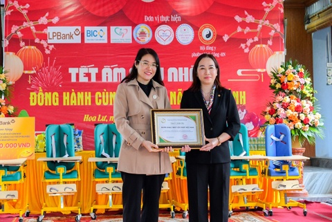 LPBank lan toa Tet am, ho tro tre bai nao tai Ninh Binh hinh anh