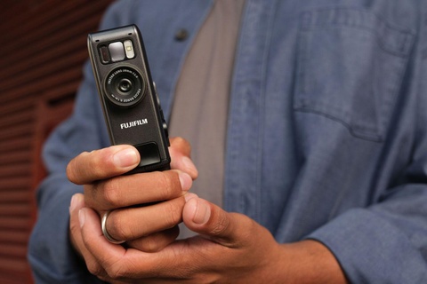 Dieu gi khien instax mini Evo Cinema tro nen khac biet? hinh anh