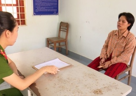 vao nha hang xom trom tien vang anh 1