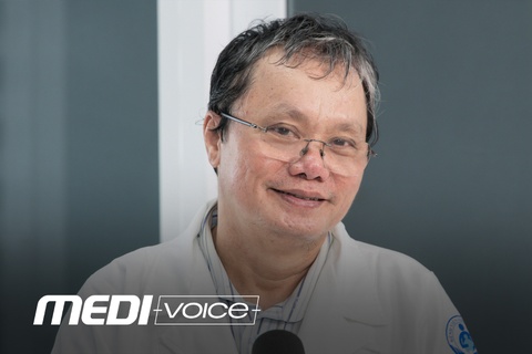 Bác sĩ Trương Hữu Khanh: 'Bác sĩ yếu đuối lắm'