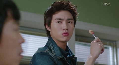 Lee Min Ho khốn đốn vì trùng tên với 1 ngôi sao quá nổi tiếng.