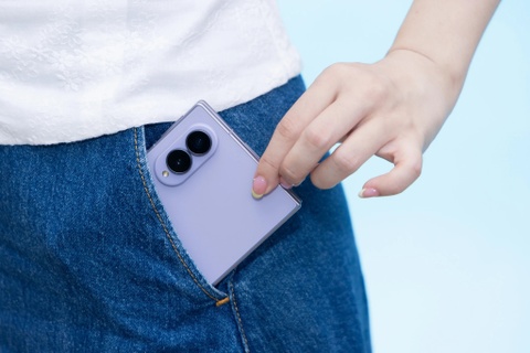 Samsung mở màn cho một cuộc đối đầu mới
