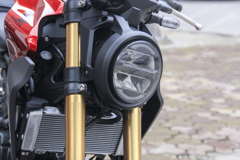 Gan 4.000 xe Honda CBF150 va CBF300 dinh loi den pha hinh anh