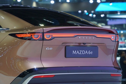 Dang sau loi thua nhan 'hoc hoi Trung Quoc' cua Mazda hinh anh