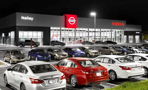 Nguoi My 'nang ganh' mua oto hinh anh