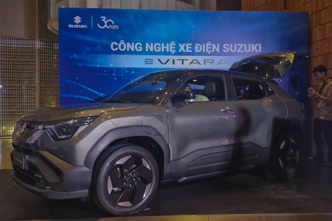 Suzuki Vitara bat ngo tro lai Viet Nam voi ban thuan dien hinh anh