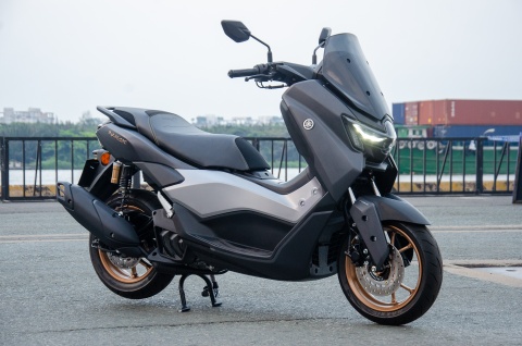 Doi dau truc dien Honda SH 160i, co hoi nao cho Yamaha NMAX? hinh anh