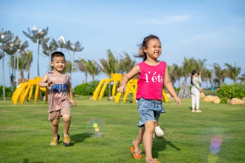 Cong vien bien CaraWorld Cam Ranh chinh thuc mo cua hinh anh