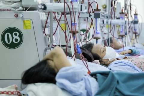 Suy than o tuoi 28: Bac si neu 7 thoi quen hai than nhieu nguoi mac hinh anh