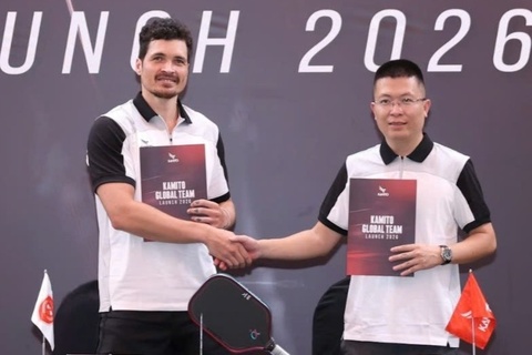 Tay vot pickleball Australia thanh dong doi moi cua Ly Hoang Nam hinh anh