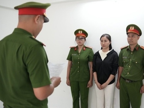 Khoi to vu lua dao tai co so lam dep BN Center hinh anh