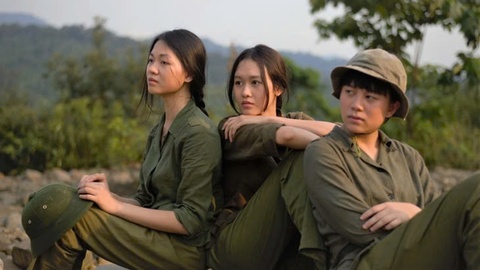 Nhung nu ve binh anh hung cua Duong mon Ho Chi Minh hinh anh