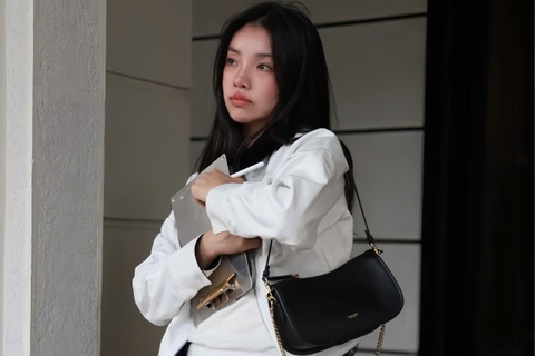 Ngoai 30 tuoi da bi coi 'qua gia' de xin viec hinh anh