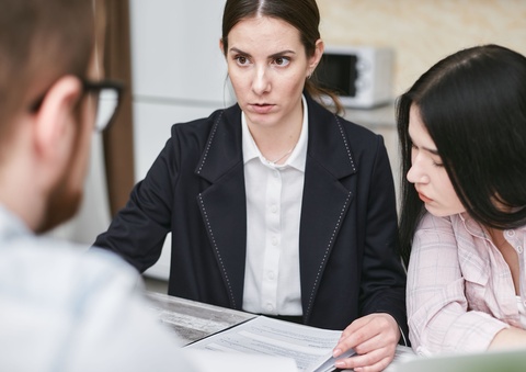 Vì sao người nhiều kinh nghiệm vẫn ra quyết định sai