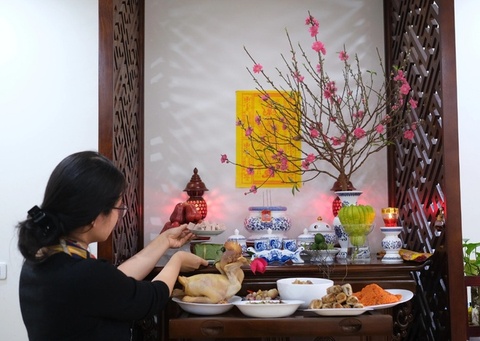Nguoi Viet cau cung gia tien nhung dip nao? hinh anh
