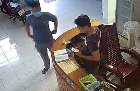 an mang trong khach san o TP.HCM anh 1