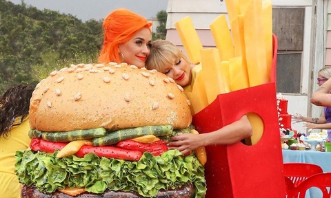 Katy Perry tiet lo ly do hoa hop voi Taylor Swift anh 1