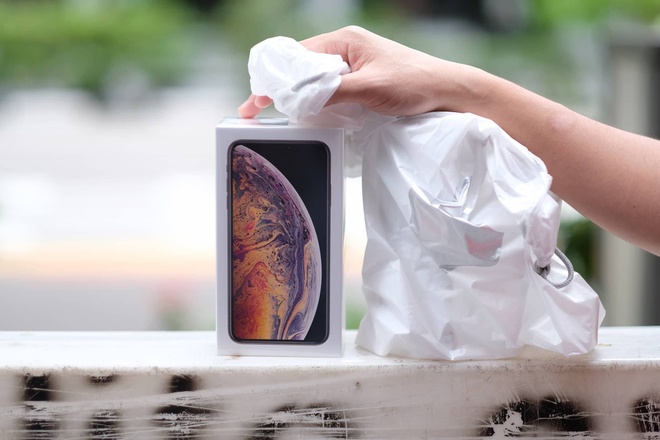 Apple mo ban iPhone XS,  XS Max anh 15