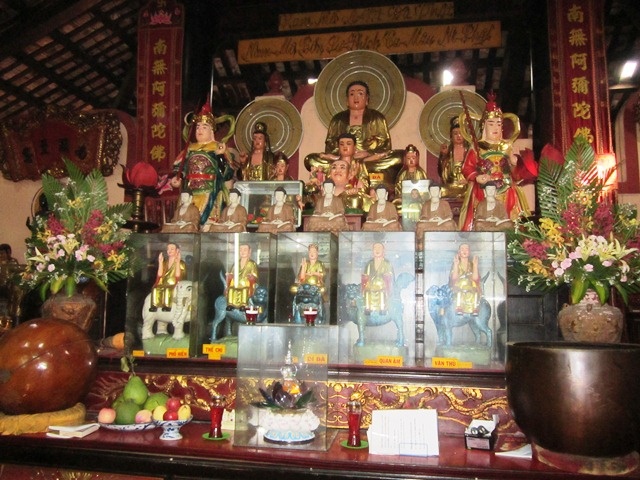 di chua dau nam anh 8