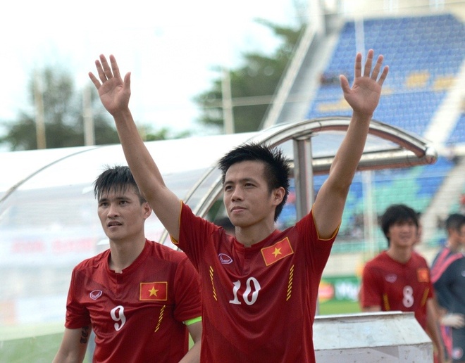 Tran DT Viet Nam vs DT Singapore anh 2