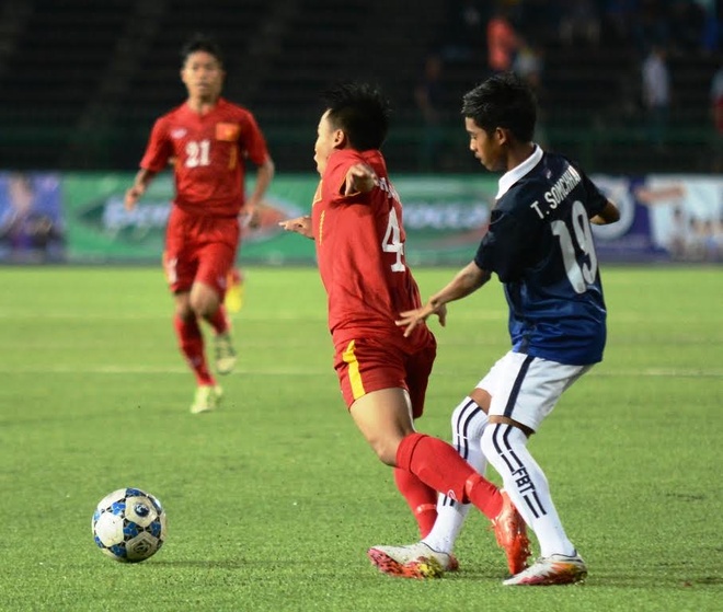 Tran U16 Campuchia vs U16 Viet Nam anh 7