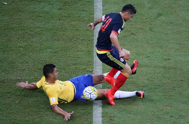 Tran Brazil vs Colombia anh 10