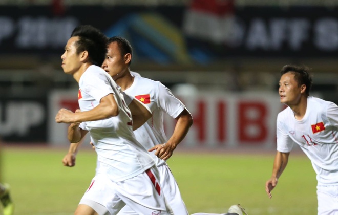 Tran Indonesia vs Viet Nam anh 38