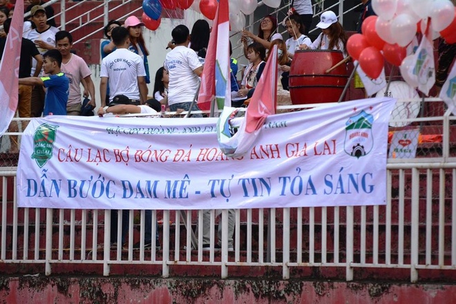 Tran U21 HAGL vs U21 Thai Lan anh 13