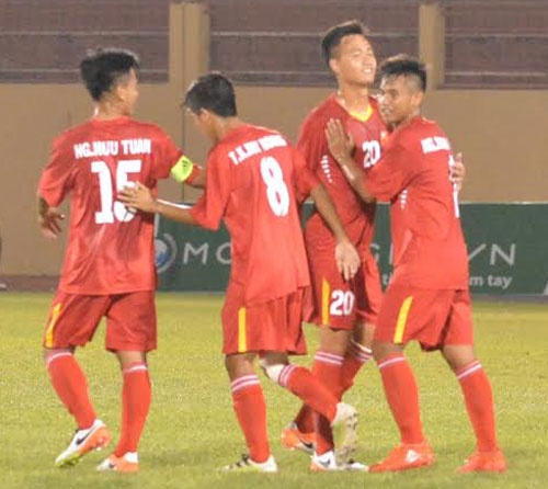 Tran U19 Viet Nam vs U19 Dai Loan anh 12