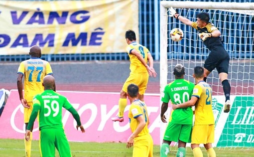 Tran CLB Thanh Hoa vs CLB Hai Phong anh 7