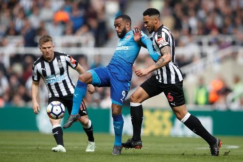 Tran Newcastle vs Arsenal anh 12