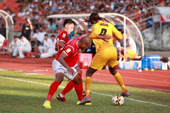 CLB Hai Phong vs CLB Quang Ninh anh 14