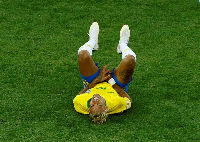 Neymar khoc sau tran gap Costa Rica anh 111