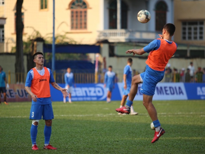 CLB Quang Nam vs CLB Ha Noi anh 10