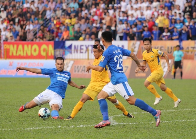 CLB Quang Nam vs CLB Ha Noi anh 16