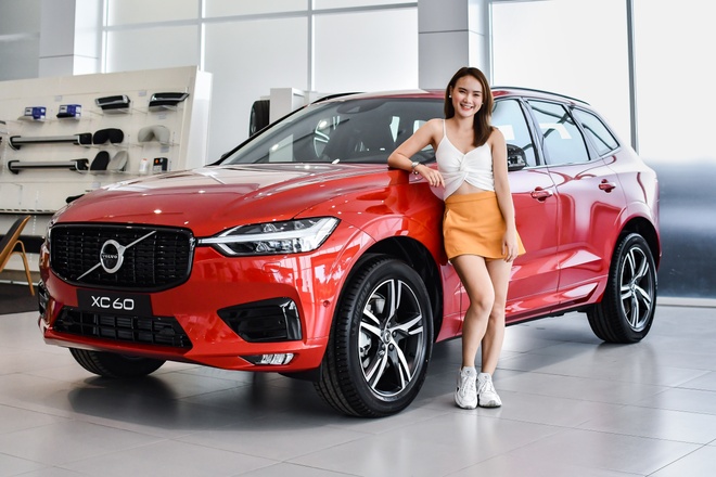 Volvo XC60 R-Design - gia 2,19 ty dong, canh tranh voi Mercedes GLC hinh anh