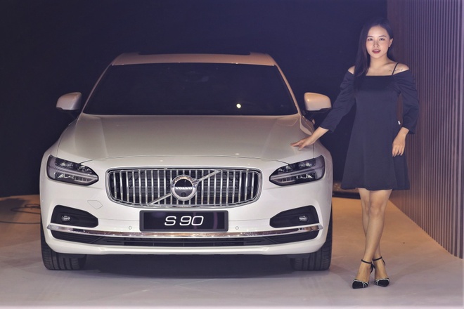 Sedan hang sang Volvo S90 2022 co gi dac biet voi gia 2 ty dong? hinh anh