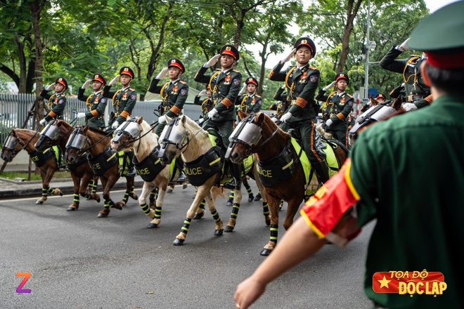 Tong duyet dieu binh A80 anh 103