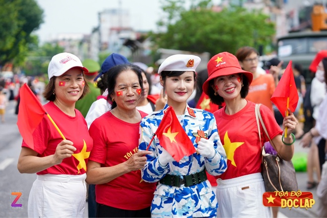 Tong duyet dieu binh A80 anh 129