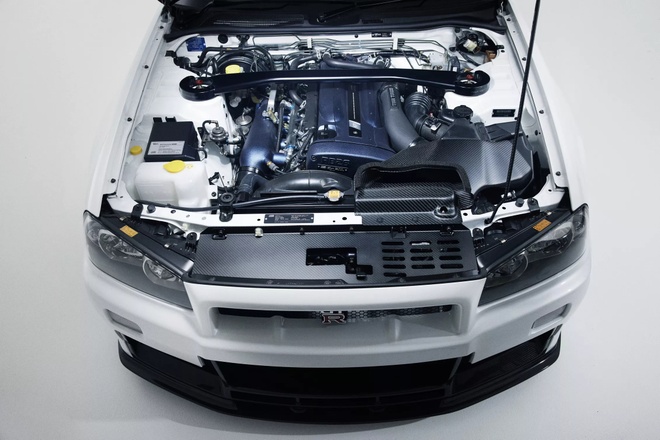 Chi tiết Nissan Skyline GT-R R34 mạnh gần 660 mã lực