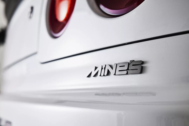 Chi tiết Nissan Skyline GT-R R34 mạnh gần 660 mã lực