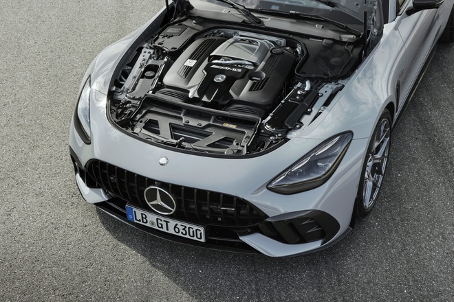 Mercedes-AMG GT 63 Pro 4MATIC+ - Siêu xe dành cho đường đua